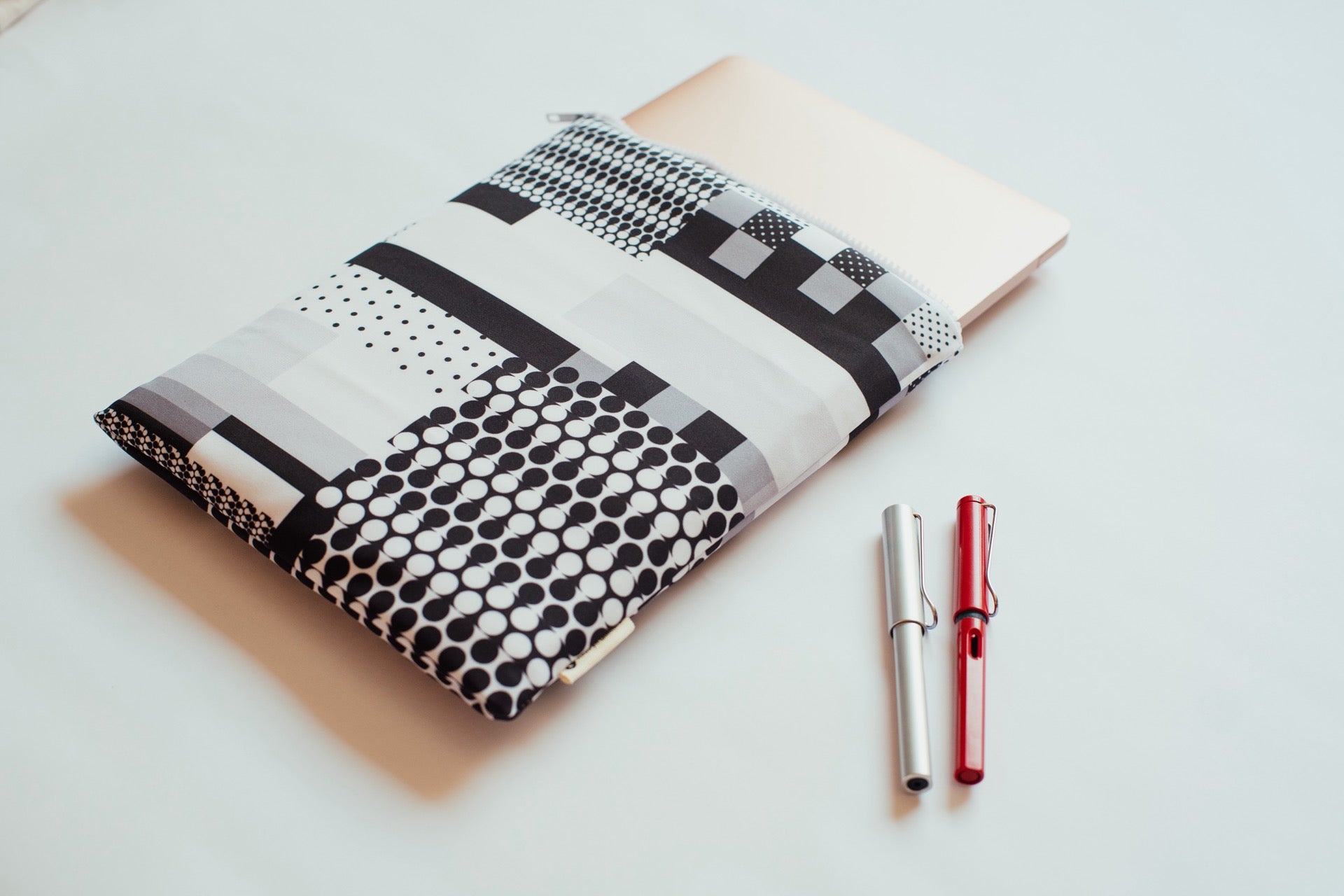 Fundas Laptops - Puntos y alfabeto